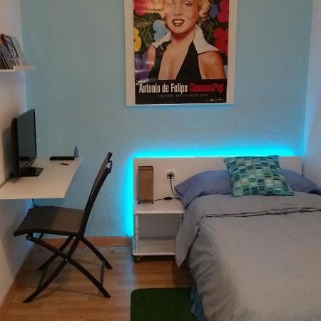 Habitacion Junto Torres Serranos Valencia Eksteriør billede